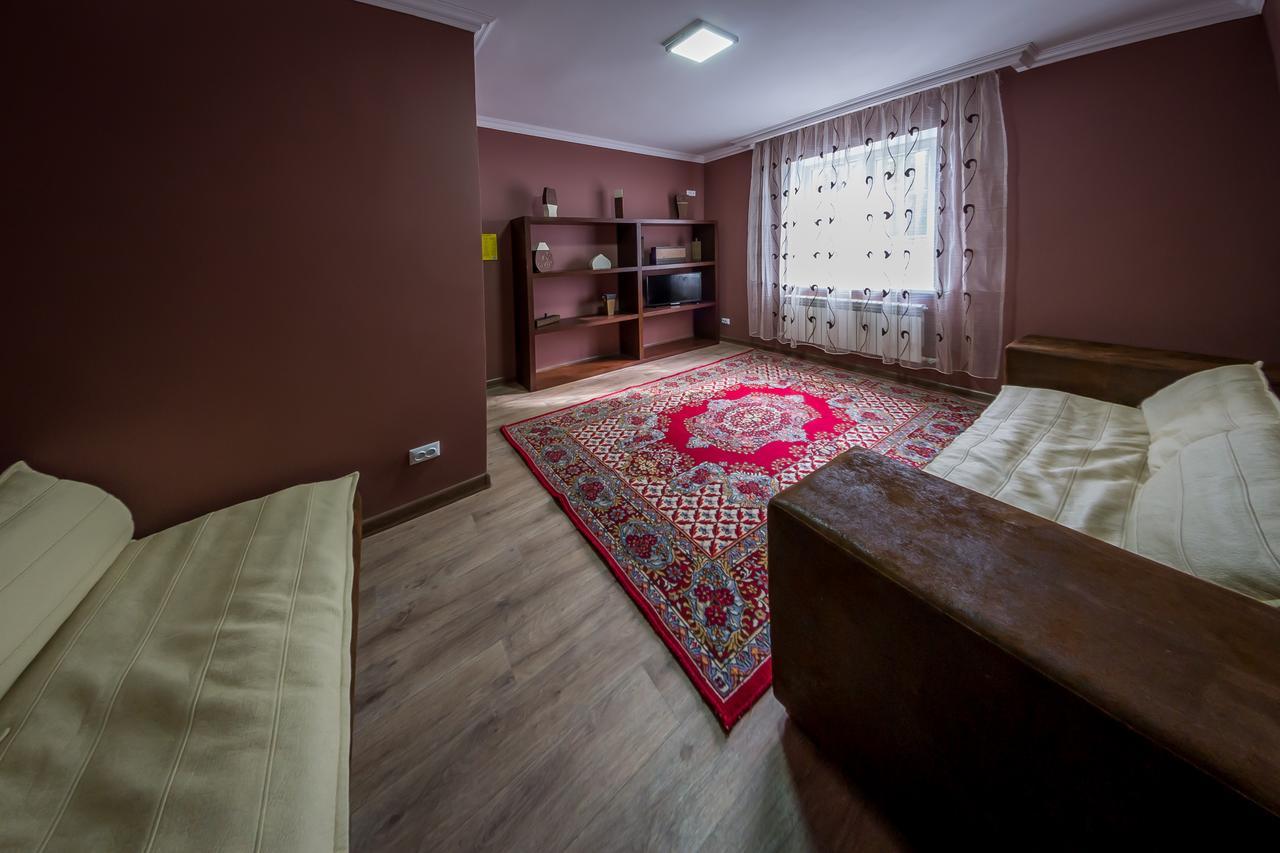 Da Hostel Αλμάτι Εξωτερικό φωτογραφία